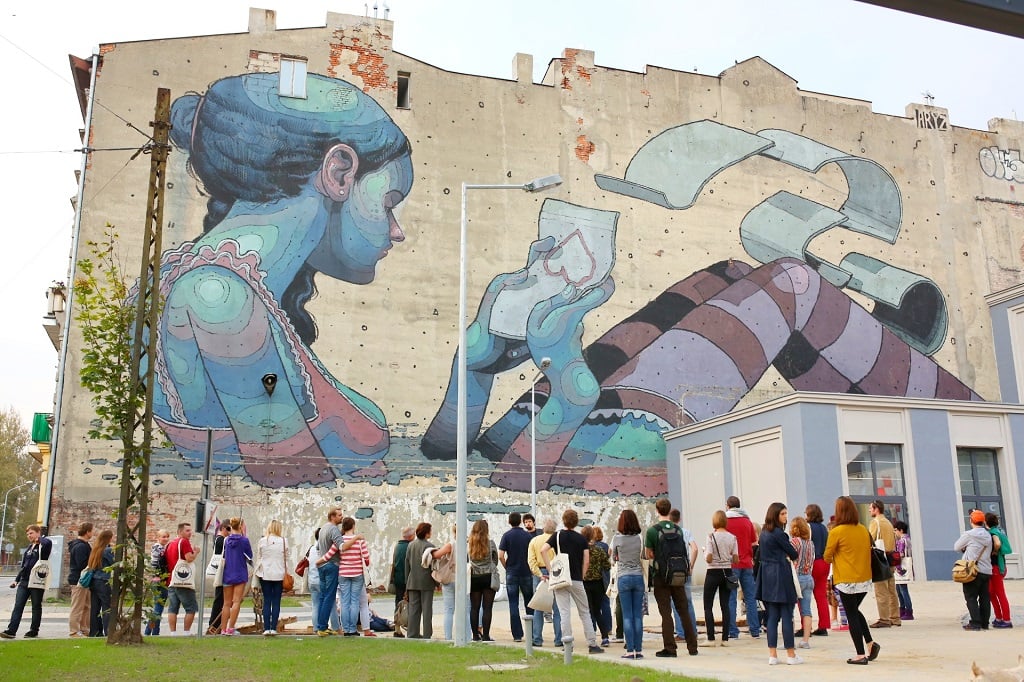 Polski mural - wielkoformatowa sztuka w miejskim stylu.